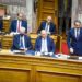 Άγρια κόντρα στην Βουλή: Ο «ψεύτης», ο «επικίνδυνος» και τα ερωτήματα