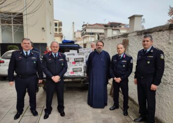 Εθελοντική συγκέντρωση τροφίμων από τους αστυνομικούς της Θεσσαλίας