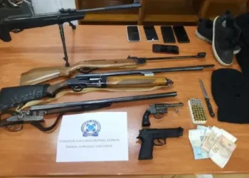 Χαλάνδρι: Εξάρθρωση συμμορίας που διέπραττε ληστείες σε καταστήματα