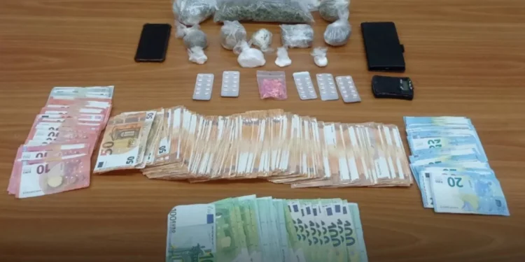 Χαλάνδρι: Συνελήφθη 26χρονος για κατοχή και διακίνηση ναρκωτικών ουσιών