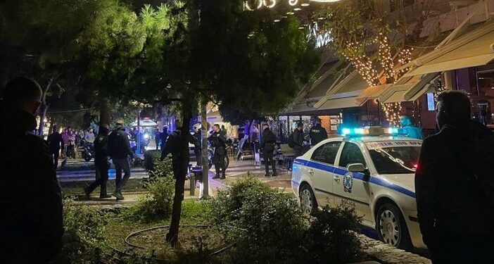 Ξεκαθάρισμα λογαριασμών μεταξύ μπράβων της νύχτας (βίντεο)