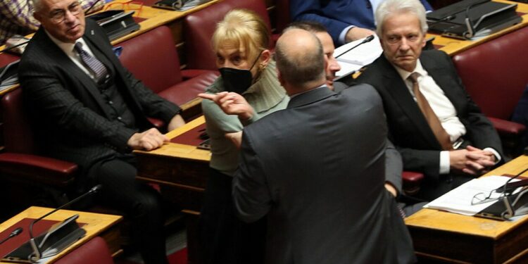 Πιπιλή: Μου είπε ότι είμαι πιωμένη όπως ο Κασιδιάρης το 2012