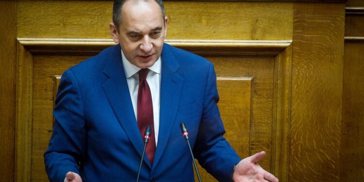 Γ. Πλακιωτάκης: Ο ΣΥΡΙΖΑ προσβάλλει την προσφορά των στελεχών του Λιμενικού και της ΕΛΑΣ