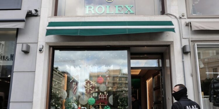 Ληστεία στη Rolex: Οι δράστες άρπαξαν τα 23 ρολόγια σε λιγότερο από 2 λεπτά