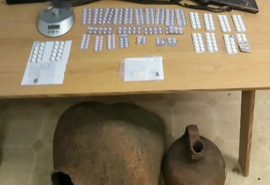 Κομοτηνή: Συνελήφθησαν 2 ημεδαποί για παραβάσεις των νόμων περί ναρκωτικών, περί όπλων και περί προστασίας των αρχαιοτήτων