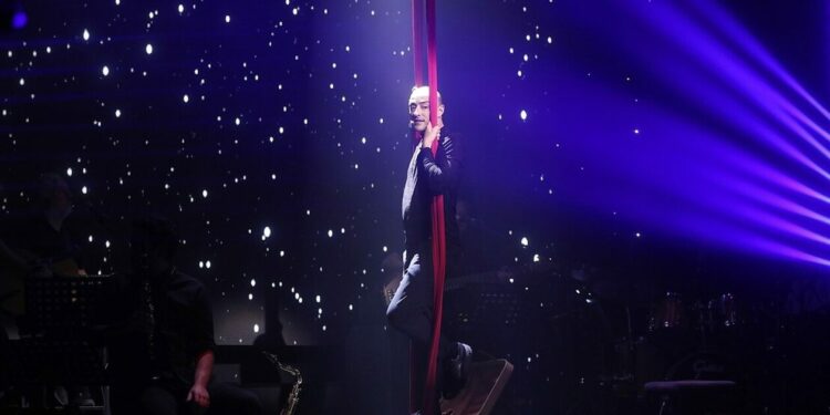 Τα γήινα χρόνια είναι λίγα για το αστείρευτο ταλέντο του Θανάση Αλευρά