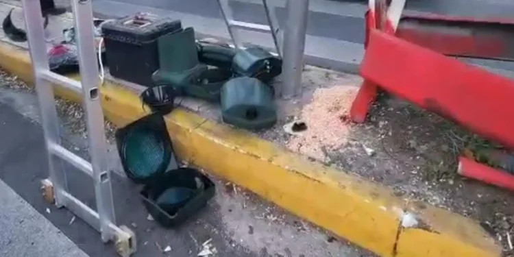 Τροχαίο με δυο νεκρούς στην Λεωφ. Κηφισίας – Μηχανή προσέκρουσε σε φανάρι