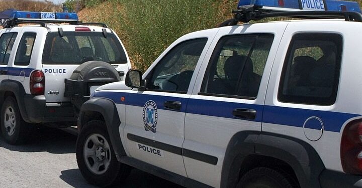 Συνελήφθησαν τέσσερις διακινητές που προωθούσαν στο εσωτερικό της χώρας 21 μη νόμιμους μετανάστες