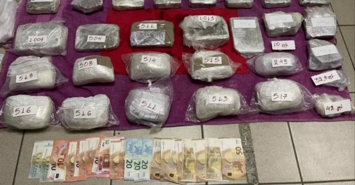 Εξάρθρωση εγκληματικής ομάδας που διακινούσε ναρκωτικά σε όλη τη χώρα