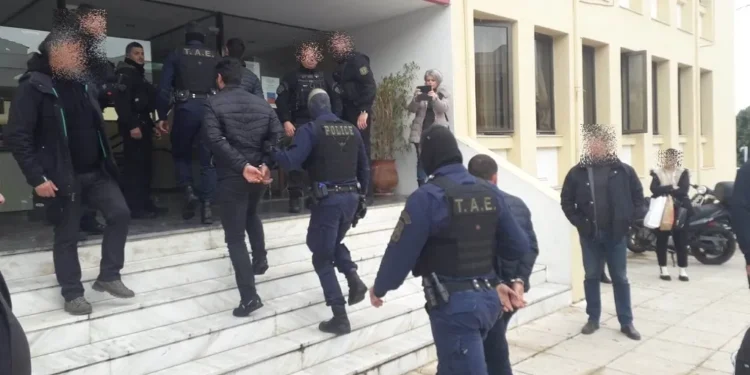 Κρήτη: Απολογούνται σήμερα οι εμπλέκομενοι στο αιματηρό επεισόδιο έξω από μπαρ στο Ρέθυμνο