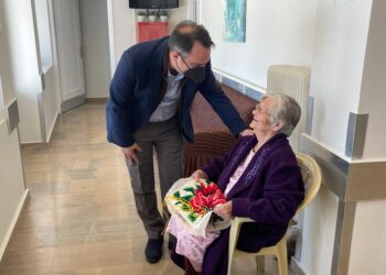 Επίσκεψη του Θανάση Παπαθανάση στο Σελίβειο Γηροκομείο Μεσολογγίου