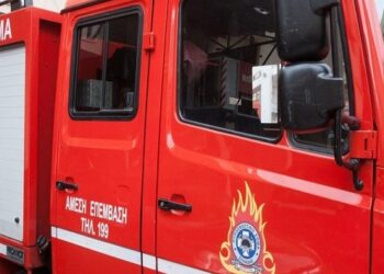 Χωρίς τις αισθήσεις της εντοπίστηκε γυναίκα έπειτα από φωτιά σε διαμέρισμα στην Νέα Ιωνία