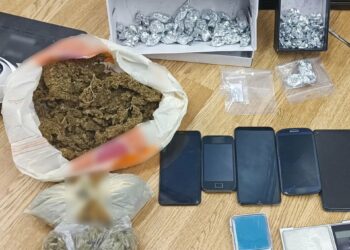 Αστυνομική επιχείρηση στην Αγία Βαρβάρα: 8 συλλήψεις για διακίνηση ναρκωτικών