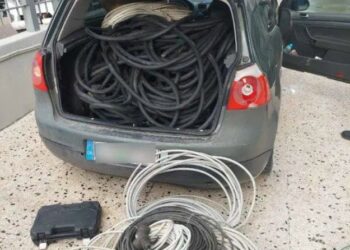 Συνελήφθησαν από αστυνομικούς της Ο.Π.Κ.Ε. 3 άτομα για κλοπή 300 κιλών καλωδίων που περιείχαν χαλκό