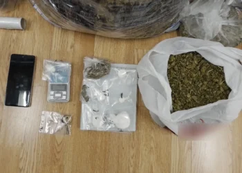 Κερατσίνι: Κατασχέθηκαν 25 κιλά και 509,7 γραμμ. ακατέργαστης κάνναβης και 30,3 γραμμ. κοκαΐνης