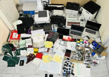 Συνελήφθησαν 2 αλλοδαποί για πλαστογραφία και αποδοχή και διάθεση προϊόντων εγκλήματος