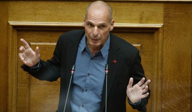 ΕΛ.ΑΣ για ξυλοδαρμό Βαρουφάκη: Αναζητούμε τους δράστες – Δεν συνοδευόταν από αστυνομική φρουρά με επιλογή του