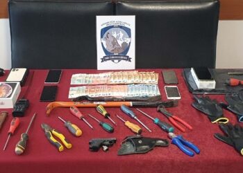 Εξάρθρωση συμμορίας με ειδικότητα στα «ριφιφί» – Διέπραξε 17 διαρρήξεις με λεία άνω των 138.000 Ε