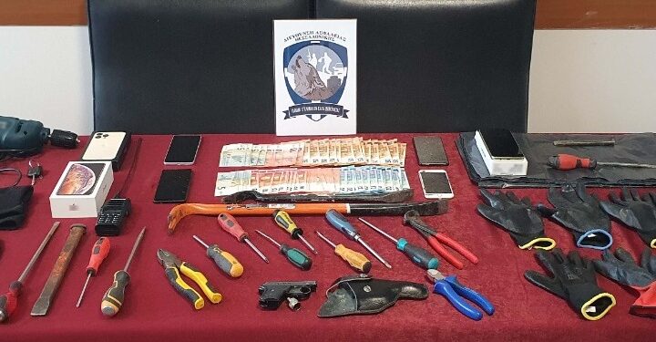 Εξάρθρωση συμμορίας με ειδικότητα στα «ριφιφί» – Διέπραξε 17 διαρρήξεις με λεία άνω των 138.000 Ε