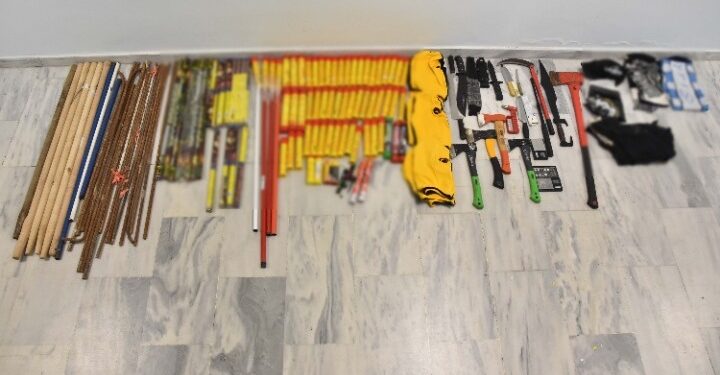 Πολεμοφόδια βρέθηκαν δίπλα σε λέσχη φιλάθλων στη Χαριλάου