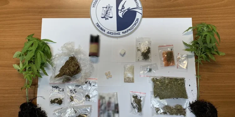 Συνελήφθησαν δεκατρία άτομα στη Μεσσηνία