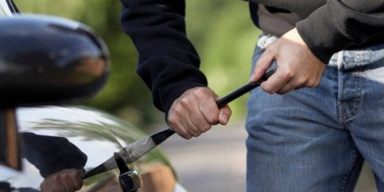 Συνελήφθη κλέφτης πολυτελών οχημάτων – Είχε «σηκώσει» τα ΙΧ της Καλομοίρας και του Perez του ΠΑΟ