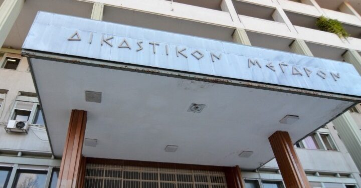 Ελεύθερος ο 37χρονος πατέρας που ξέχασε το βρέφος στο αυτοκίνητο