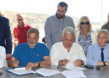 Στο Δήμο Λαυρεωτικής ο Περιφερειάρχης Αττικής – Πάνω από 20 εκατ. ευρώ από την Περιφέρεια για σημαντικά έργα και αναπτυξιακές δράσεις σε Λαύριο και Κερατέα