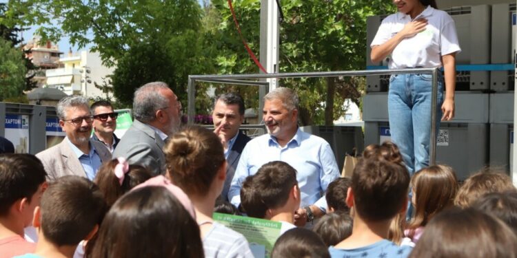 Στο Δήμο Καισαριανής ο Περιφερειάρχης Αττικής Γ. Πατούλης – Περίπου 9 εκ. ευρώ από την Περιφέρεια για έργα και κοινωνικές δομές στην Καισαριανή