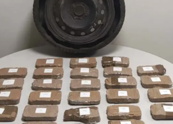 Έκρυβαν στην ρεζέρβα του αυτοκινήτου περισσότερα από 12 κιλά ηρωίνης