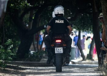 Κρήτη: Σύμπτωση οι αυτοκτονίες των δύο αστυνομικών; Τα σημειώματα, η εξομολόγηση και το εισιτήριο