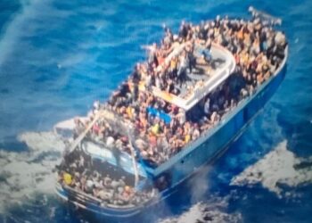 Πήραν προθεσμία για αύριο να απολογηθούν οι 9 συλληφθέντες για το πολύνεκρο ναυάγιο