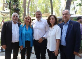 Περίπου 10 εκ. ευρώ από την Περιφέρεια για έργα και αναπτυξιακές δράσεις σε Παπάγο και Χολαργό – Εντάχθηκαν έργα άλλων 5 εκ. ευρώ στο νέο προϋπολογισμό της Περιφέρειας