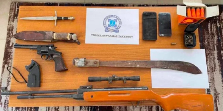 Συνελήφθη 75χρονος Ολλανδός που τραυμάτισε με ματσέτα Βρετανό στη Ζάκυνθο – Το θύμα τσακώθηκε με την εγγονή του δράστη