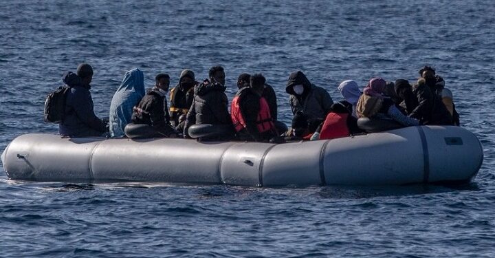 Αποκαλύφθηκε κύκλωμα διακίνησης μεταναστών – Αναφορές για εμπλοκή μελών ΜΚΟ