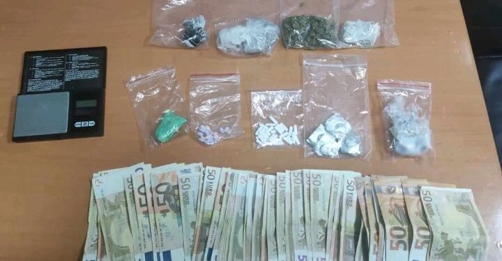 Ποσότητες κοκαΐνης, ηρωίνης και κάνναβης εντοπίστηκαν στο σπίτι άνδρα που συνελήφθη, στις Σέρρες