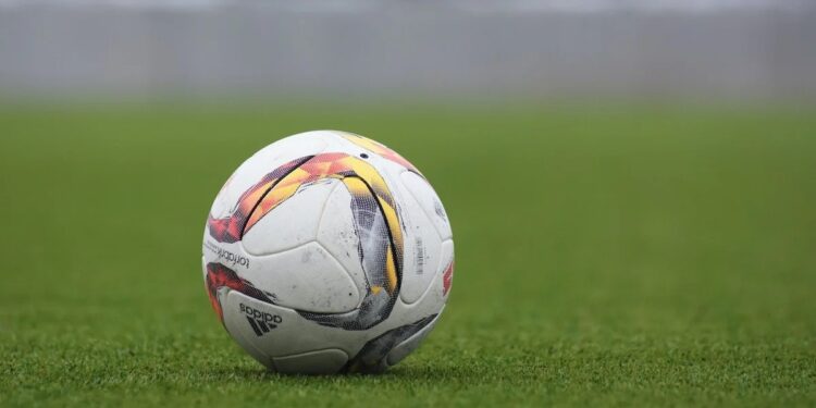 «Βόμβα» για στημένα παιχνίδια στο ποδόσφαιρο – Έφοδοι της ΕΛ.ΑΣ. σε σπίτια και γραφεία