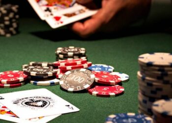 Δράμα: Σύλληψη τριών ατόμων που έπαιζαν τυχερά παιχνίδια σε κατάστημα υγειονομικού ενδιαφέροντος