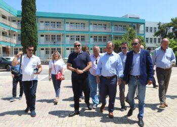 Στον Δήμο Βύρωνα ο Περιφερειάρχης Αττικής Γ. Πατούλης – Αγγίζουν τα 14 εκ. ευρώ τα έργα και οι αναπτυξιακές δράσεις που χρηματοδοτεί η Περιφέρεια στο Δήμο Βύρωνα