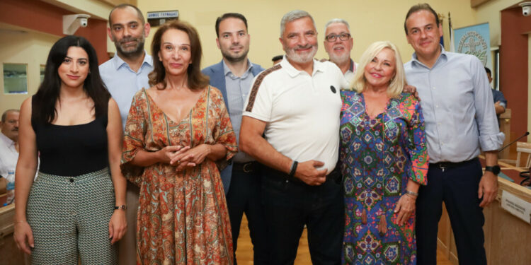 Στο Δήμο Γλυφάδας ο Περιφερειάρχης Αττικής Γ. Πατούλης – Άνω των 18,7 Εκ. ευρώ ο προϋπολογισμός των έργων και των αναπτυξιακών δράσεων που χρηματοδοτούνται από την Περιφέρεια Αττικής