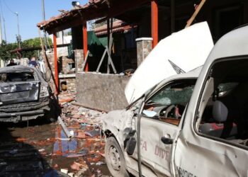 Ισχυρή έκρηξη αυτοσχέδιου μηχανισμού στον Ασπρόπυργο – Ζημιές σε 5 σπίτια και 11 αυτοκίνητα