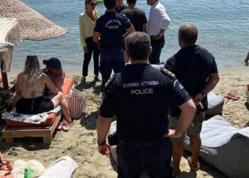 Είκοσι έξι συλλήψεις στα νησιά του Νοτίου Αιγαίου για παραβάσεις στον αιγιαλό
