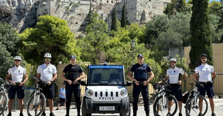 Το μικρότερο περιπολικό της ΕΛ.ΑΣ. βγήκε στους δρόμους της Αθήνας
