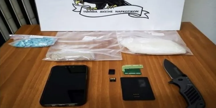 Νυμφαία: Συνελήφθη αλλοδαπός ο οποίος εντοπίσθηκε να μεταφέρει με Ι.Χ.Ε αυτοκίνητο ναρκωτικές ουσίες