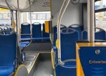 Συμμορία ανηλίκων λήστευε επιβάτες αστικών λεωφορείων στη Θεσσαλονίκη