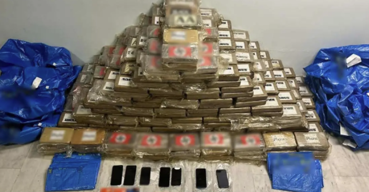 Στην ανακρίτρια Θεσσαλονίκης απολογούνται οι 5 κατηγορούμενοι για τα 585 κιλά κοκαΐνης