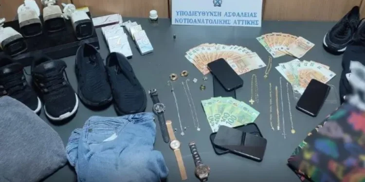 Εξαρθρώθηκε συμμορία που παρίστανε τους τεχνικούς ασανσέρ για να διαπράττει κλοπές