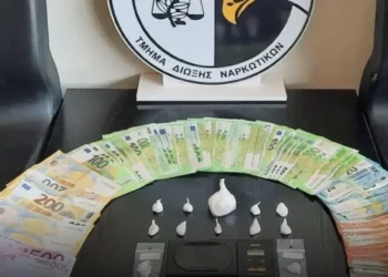 Κρήτη: Συνελήφθη άνδρας με κοκαΐνη και χιλιάδες ευρώ στην κατοχή του
