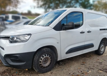 Έβρος: Συνελήφθησαν 2 διακινητές με 12 μη νόμιμους μετανάστες