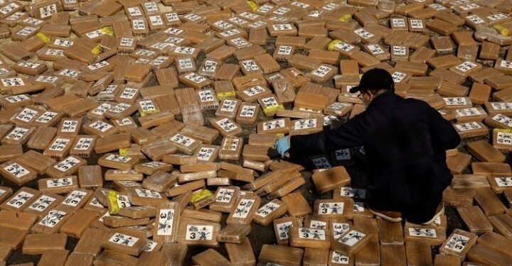 Κολομβία και Ισημερινός ανακοίνωσαν την εξάρθρωση συμμορίας που διακινούσε 5 τόνους κοκαΐνης κάθε μήνα